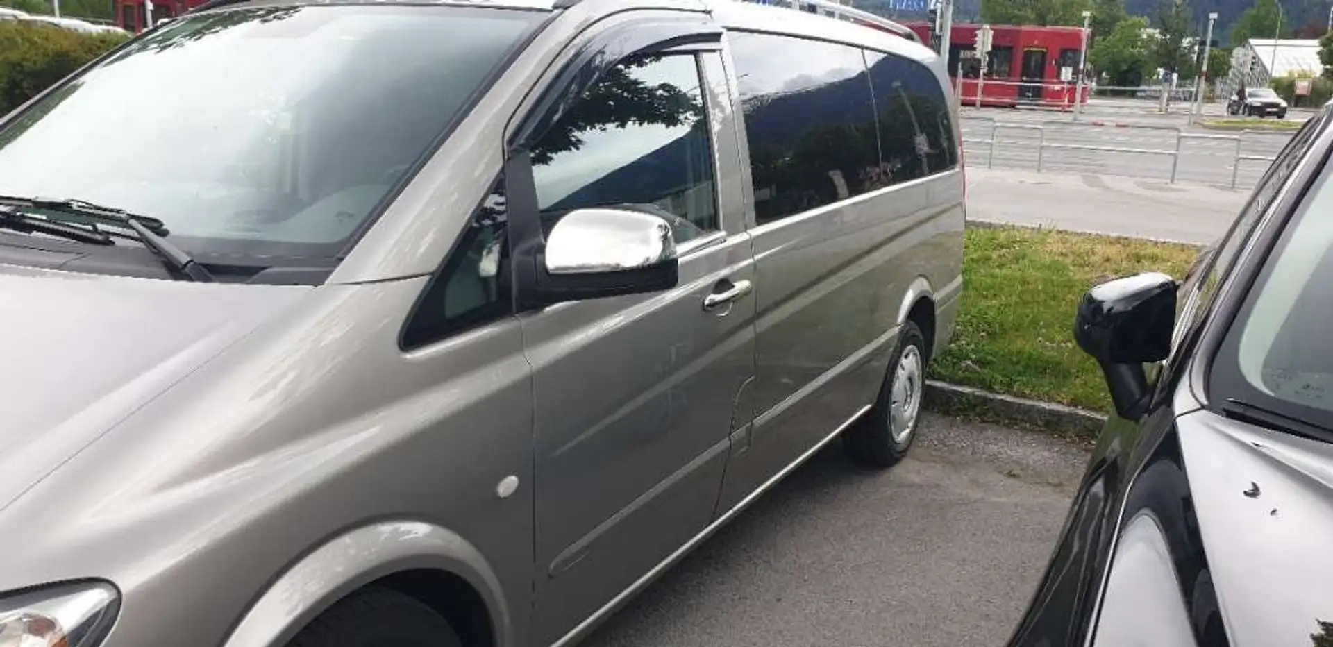 Mercedes-Benz Vito Vito 111 CDI extralang Grau - 2