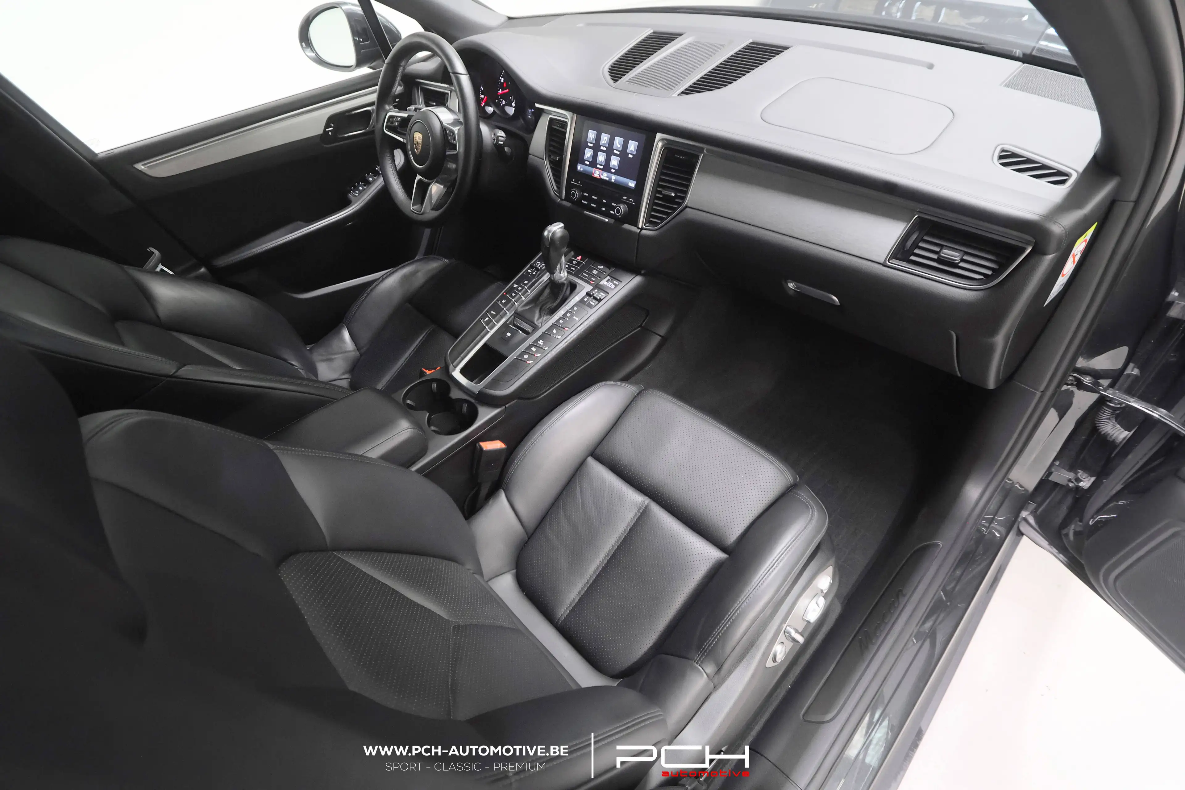 Porsche Macan 2.0 Turbo 252cv PDK Aut. GPS / PDLS+ / TOIT PANO / CARNET COMPLET PORSCHE CENTRE / 1er PROPRIETAIRE — photo 10
