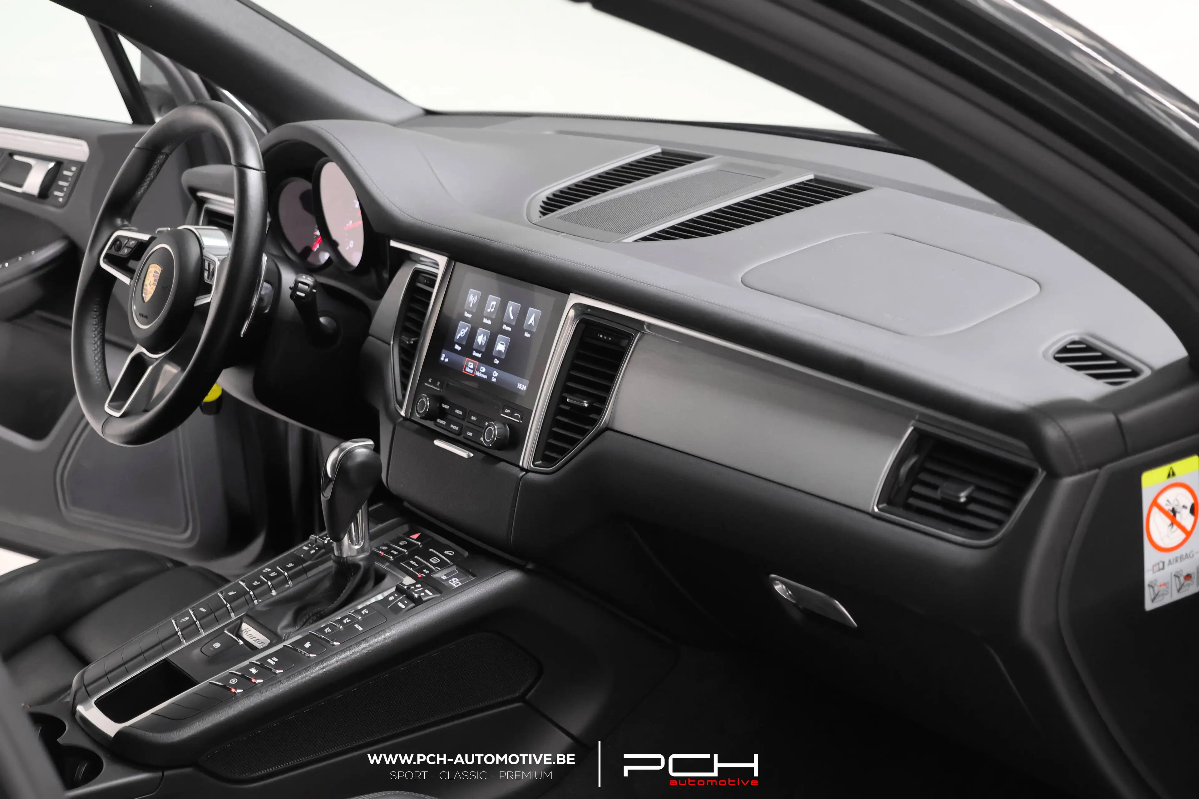 Porsche Macan 2.0 Turbo 252cv PDK Aut. GPS / PDLS+ / TOIT PANO / CARNET COMPLET PORSCHE CENTRE / 1er PROPRIETAIRE — photo 14