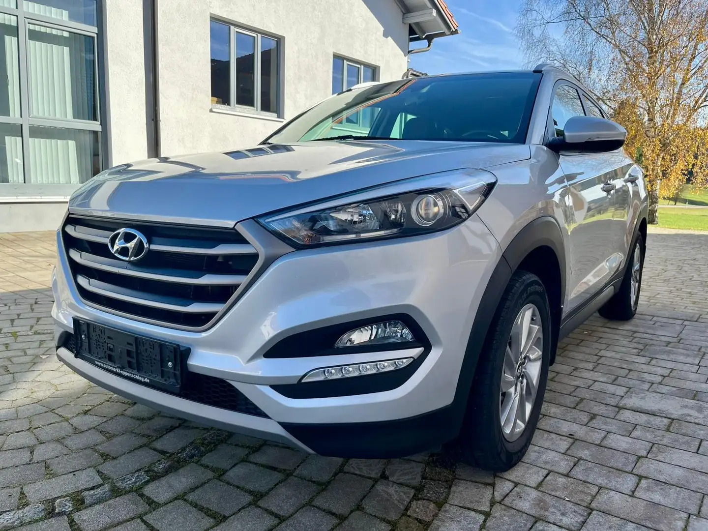 Hyundai TUCSON blue Classic 2WD Grau - 1