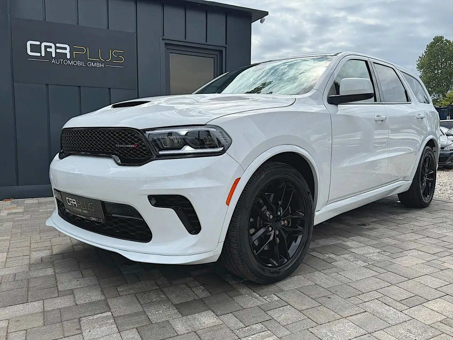 Dodge Durango 5.7 V8 SRT 4x4 Night Modell 22 LED - 19% Bílá - 1