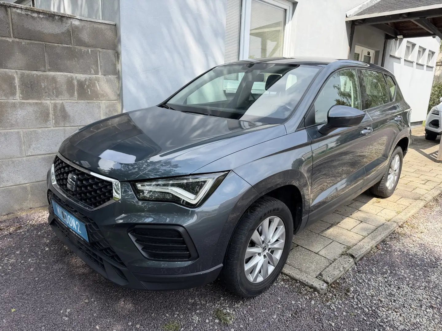 SEAT Ateca Reference 2,0 TDI*1Besitz*AHK*PickerlNEU*MwSt.* Grau - 1