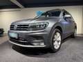 Volkswagen Tiguan 2.0 TDI BMT Highline 4Motion / PANO / VIRTUAL TAC Grijs - thumbnail 11