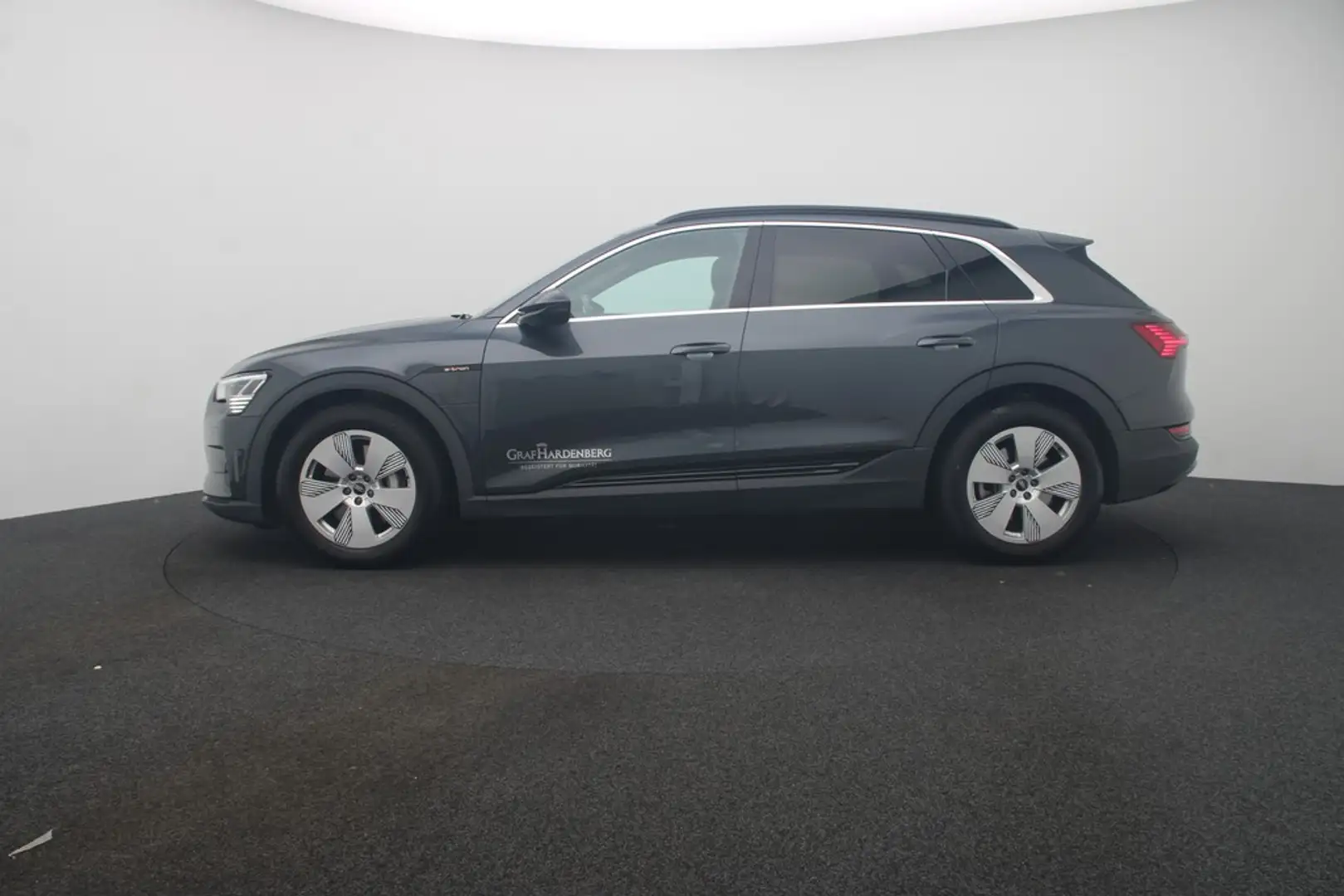 Audi e-tron 55 quattro Matrix Navi B&O Grau - 2