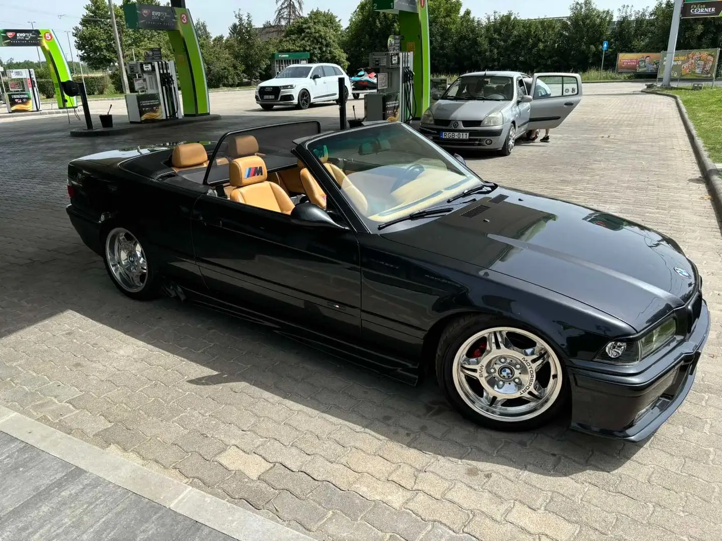 BMW 325 325i - 1