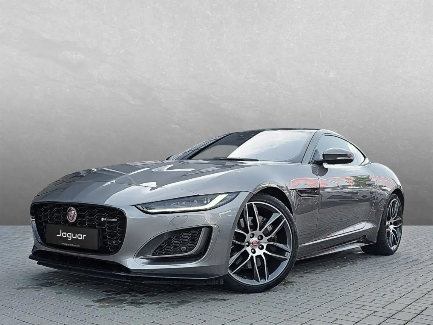 Jaguar F-Type P300 RWD R-Dynamic Coupe Grau - 1