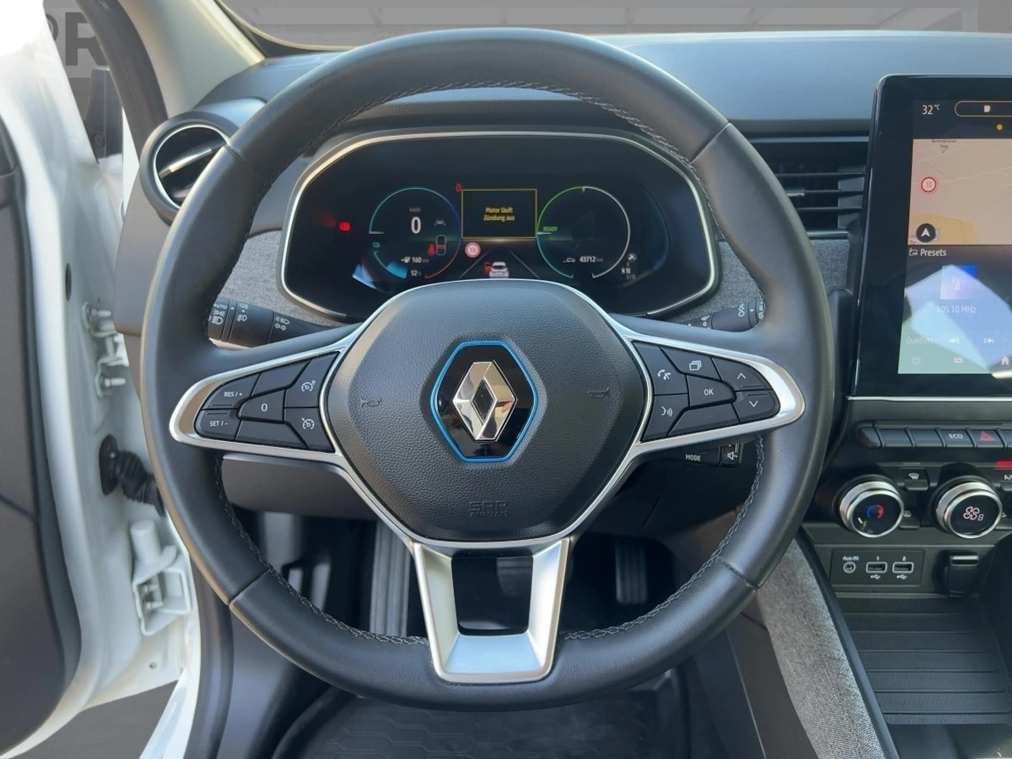 Renault ZOE R110/Z.E. 50 EXPERIENCE — photo 11