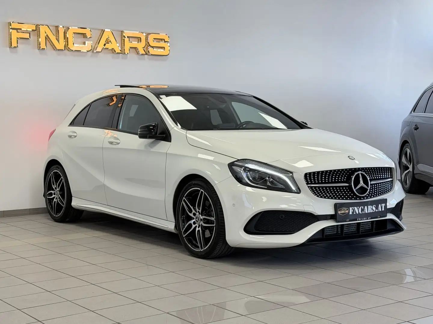 Mercedes-Benz A 200 d 4MATIC Aut.| AMG LINE | PANO | LED | Weiß - 1