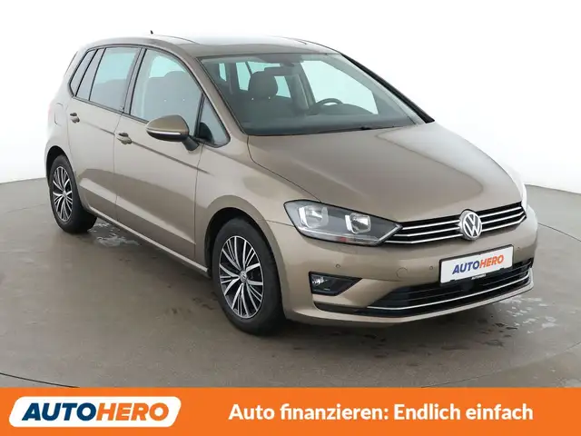 Volkswagen Golf Sportsvan view 8