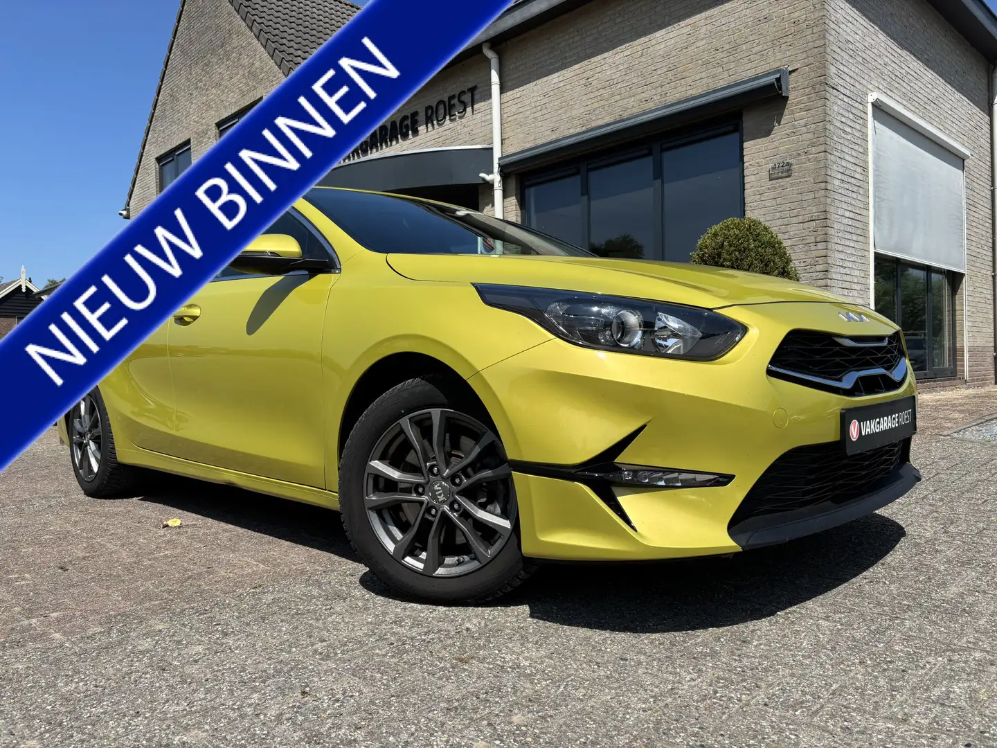 Kia Ceed SW / cee'd SW Sportswagon 1.5 T-GDi Automaat DynamicLine Trekhaa Jaune - 1