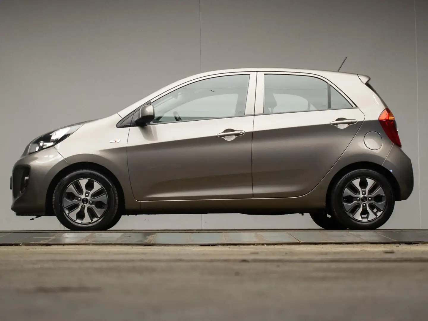 Kia Picanto 1.0 CVVT EconomyPlusLine (NAVI,AIRCO,LM VELGEN,SPO Grijs - 1