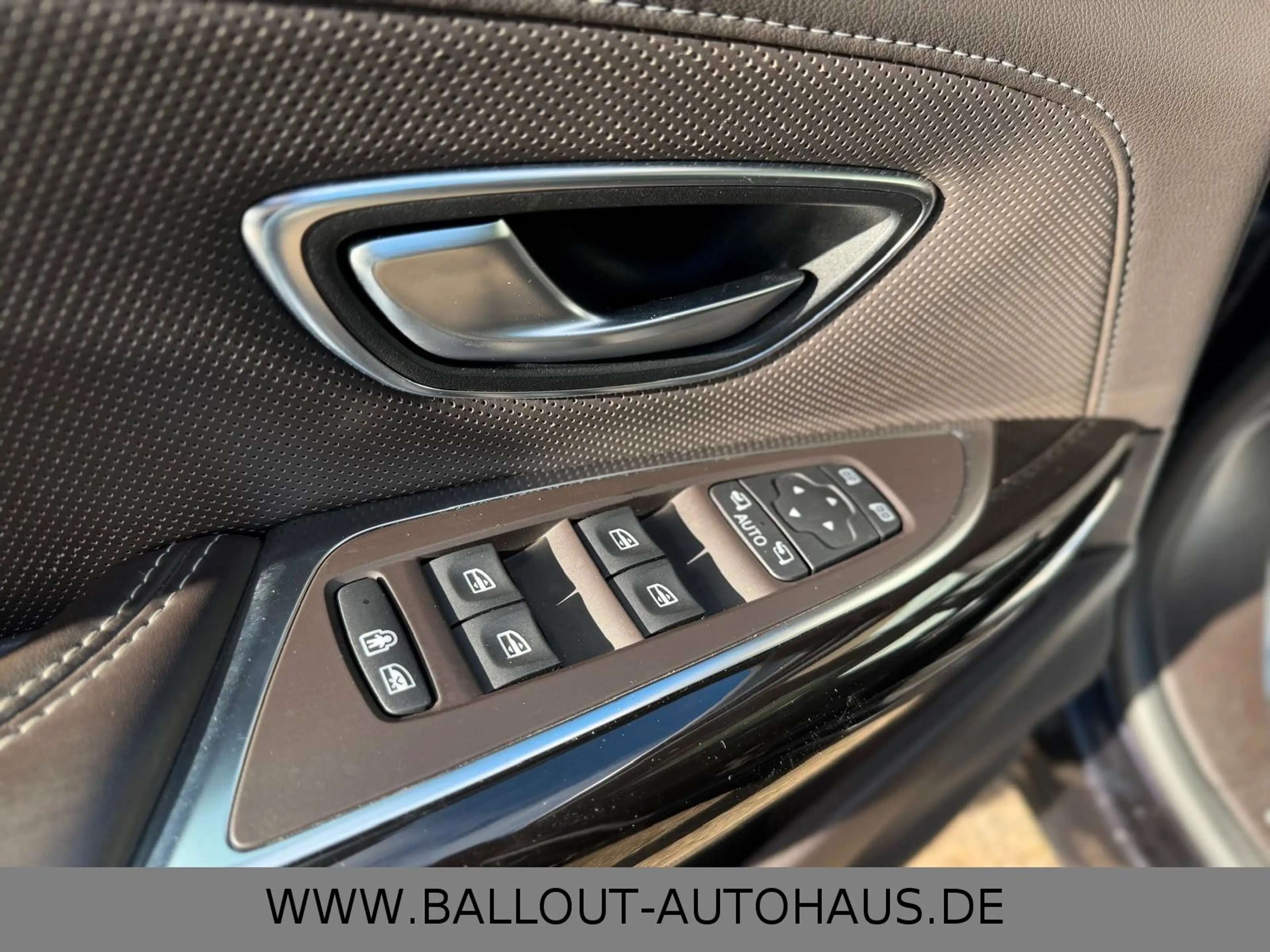 Renault Espace V Initiale Paris*HUD*PANO*MASSAGE*SPUR* — photo 11