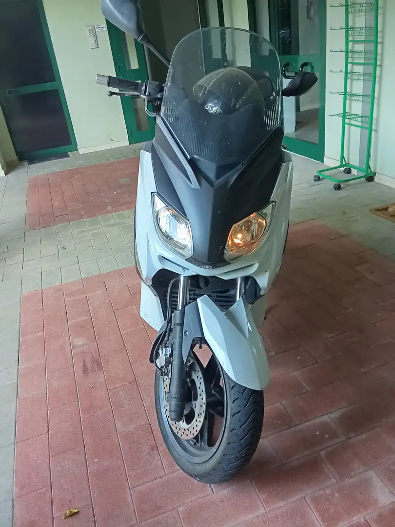 Yamaha X-Max 125 Bianco - 2