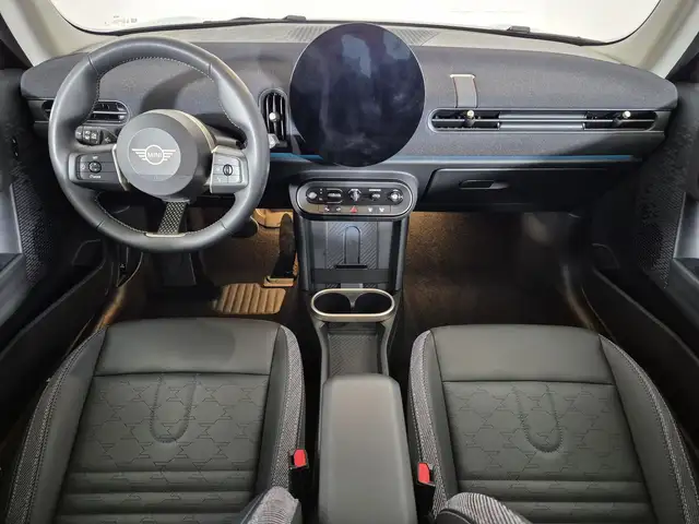 Mini Cooper Cooper view 9