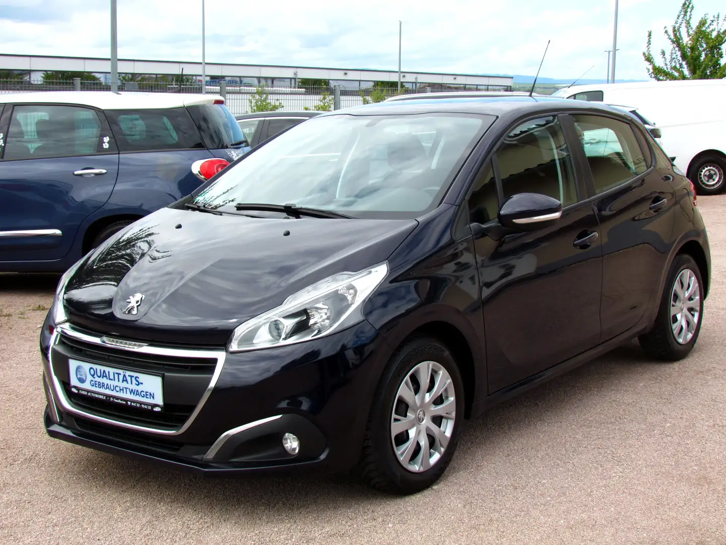 Peugeot 208 Active 1,2 e-VTi *KLIMA*EURO 6*SHZ*Metallic Azul - 1