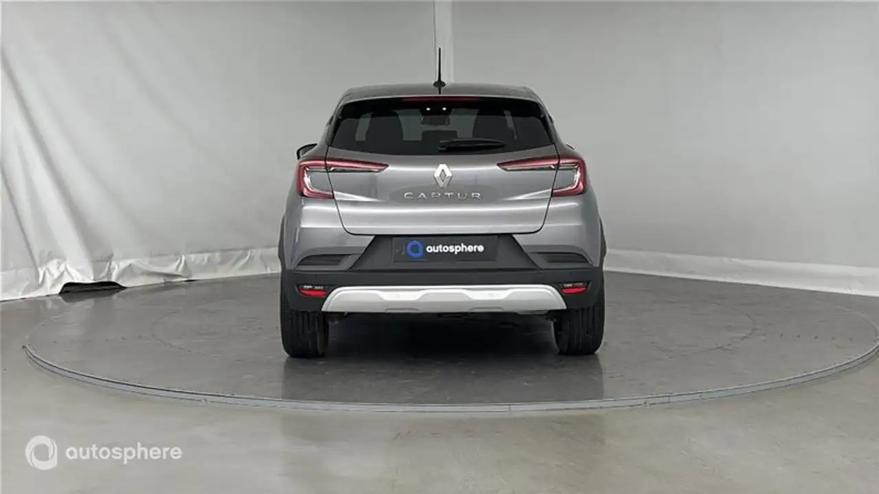 Renault Captur — photo 6
