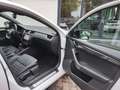 Skoda Octavia Combi RS 2.0 TFSI Black Design*LEDER*SHZ* Weiß - thumbnail 10