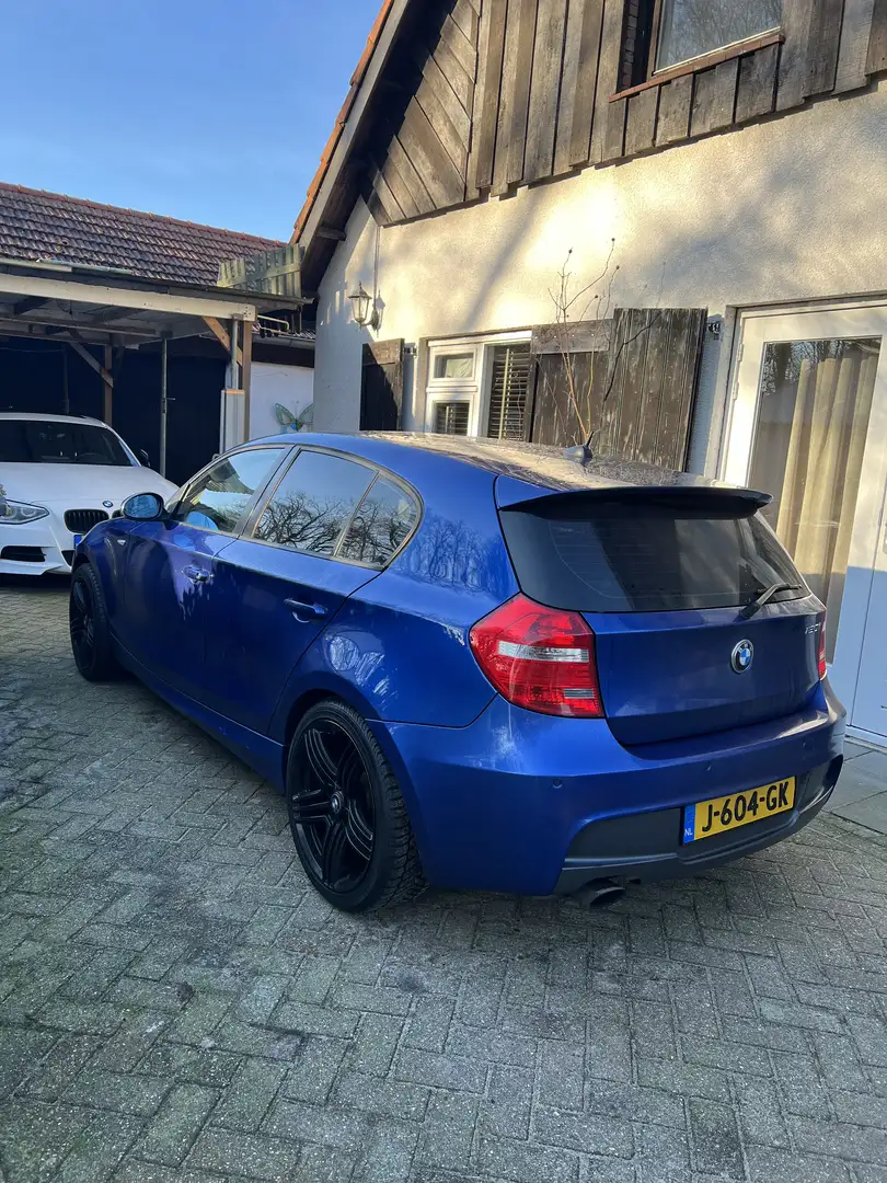 BMW 120 120i plava - 2