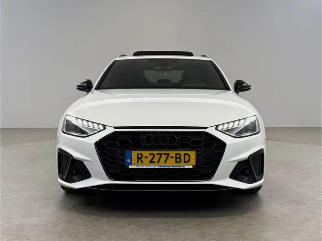 Audi A4 view 8