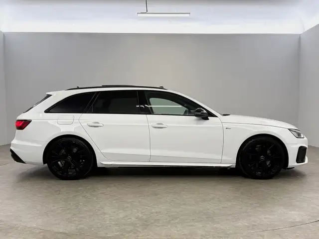 Audi A4 view 10