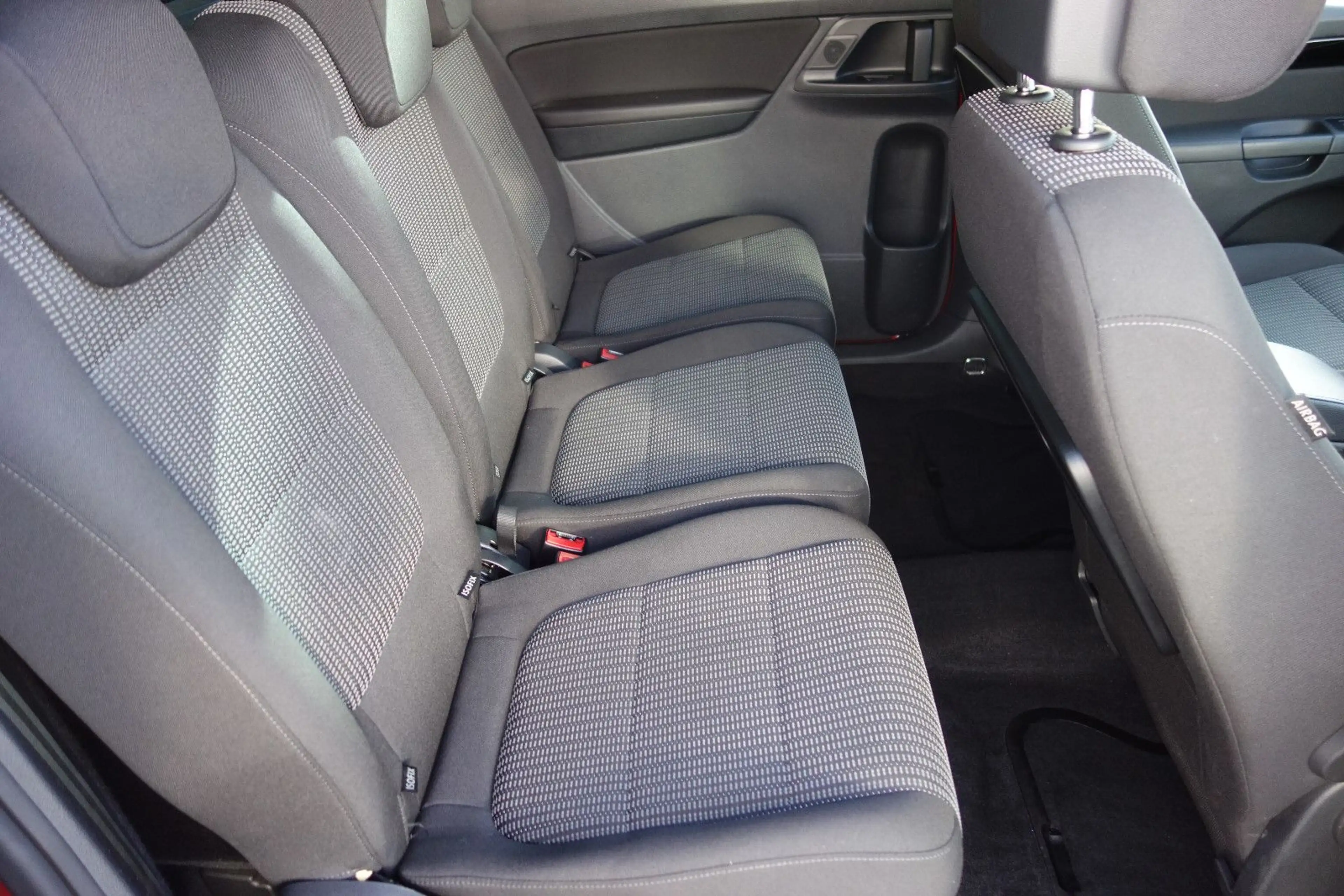 SEAT Alhambra Style — photo 12