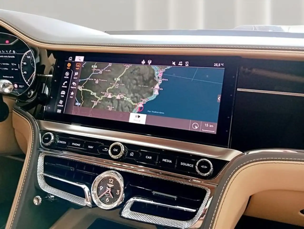 Bentley Flying Spur 2025 — фото 14