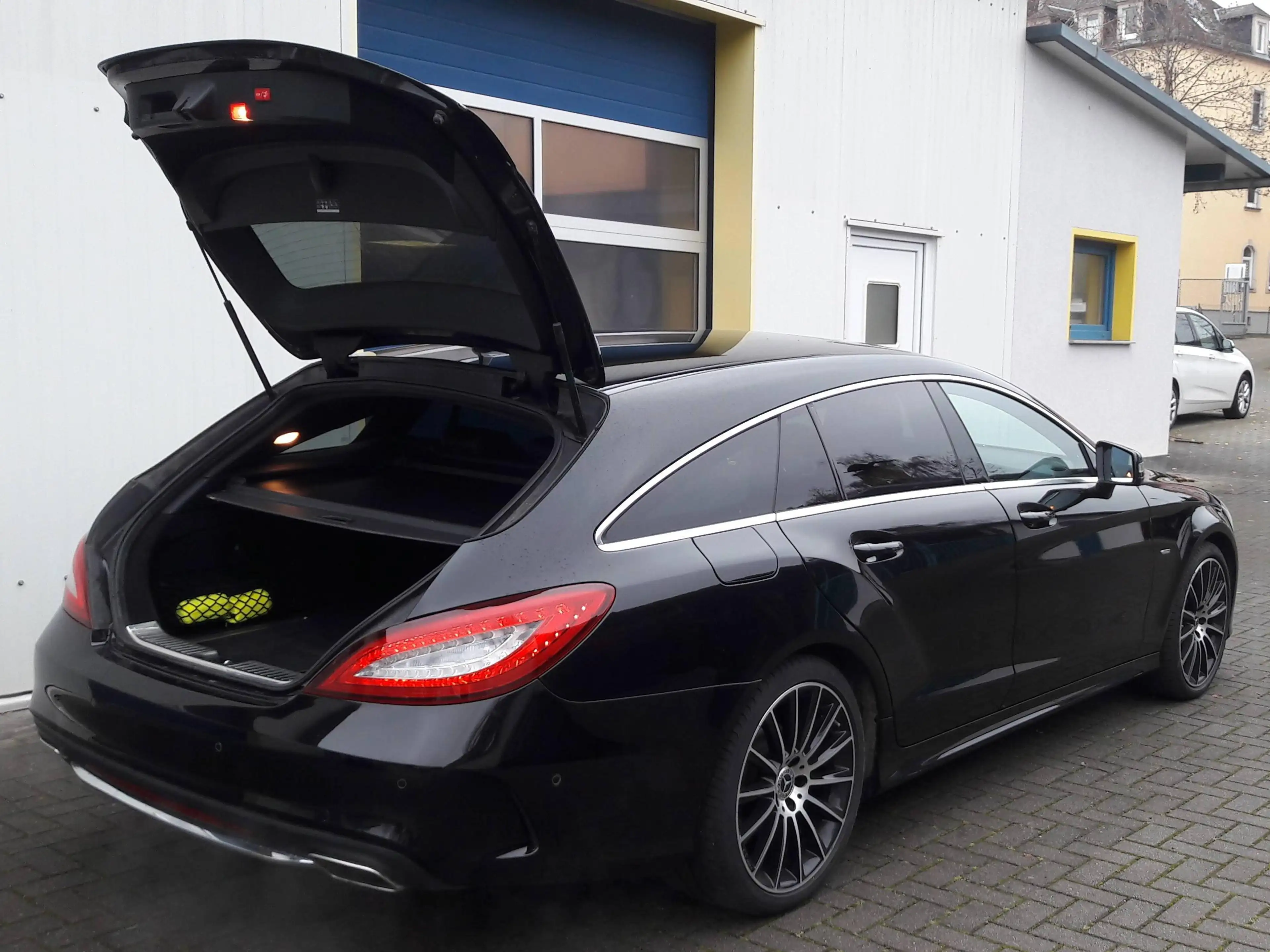 Mercedes-Benz CLS 350 CLS 350 Shooting Brake 350 4Matic *Final Edition * — photo 7