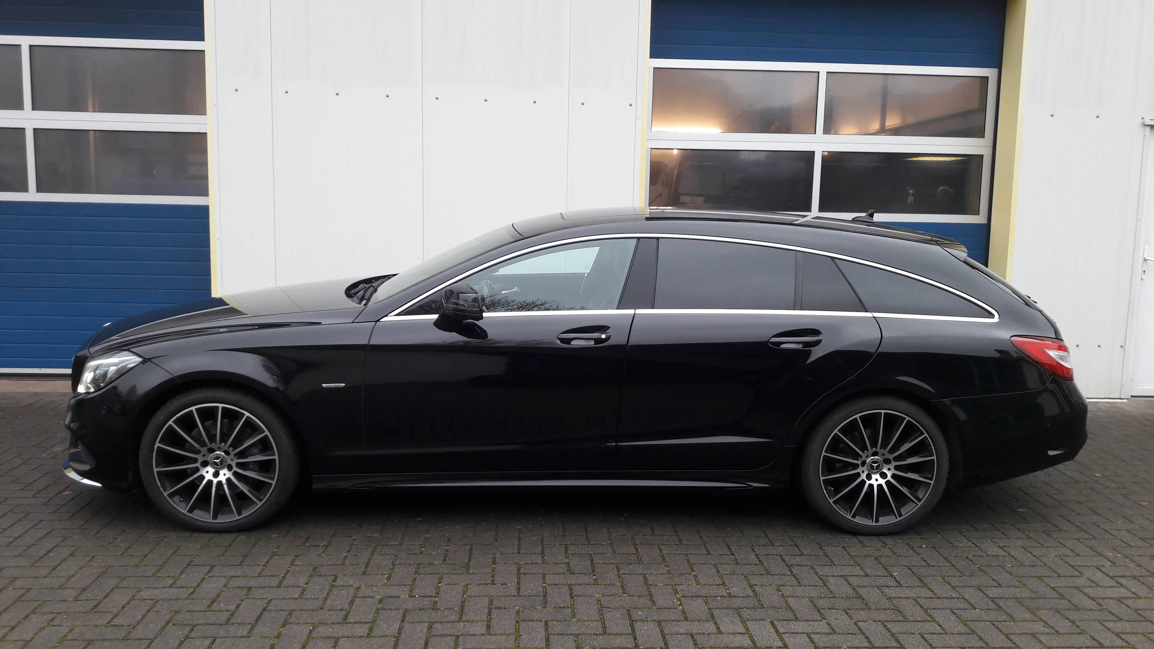 Mercedes-Benz CLS 350 CLS 350 Shooting Brake 350 4Matic *Final Edition * — photo 2