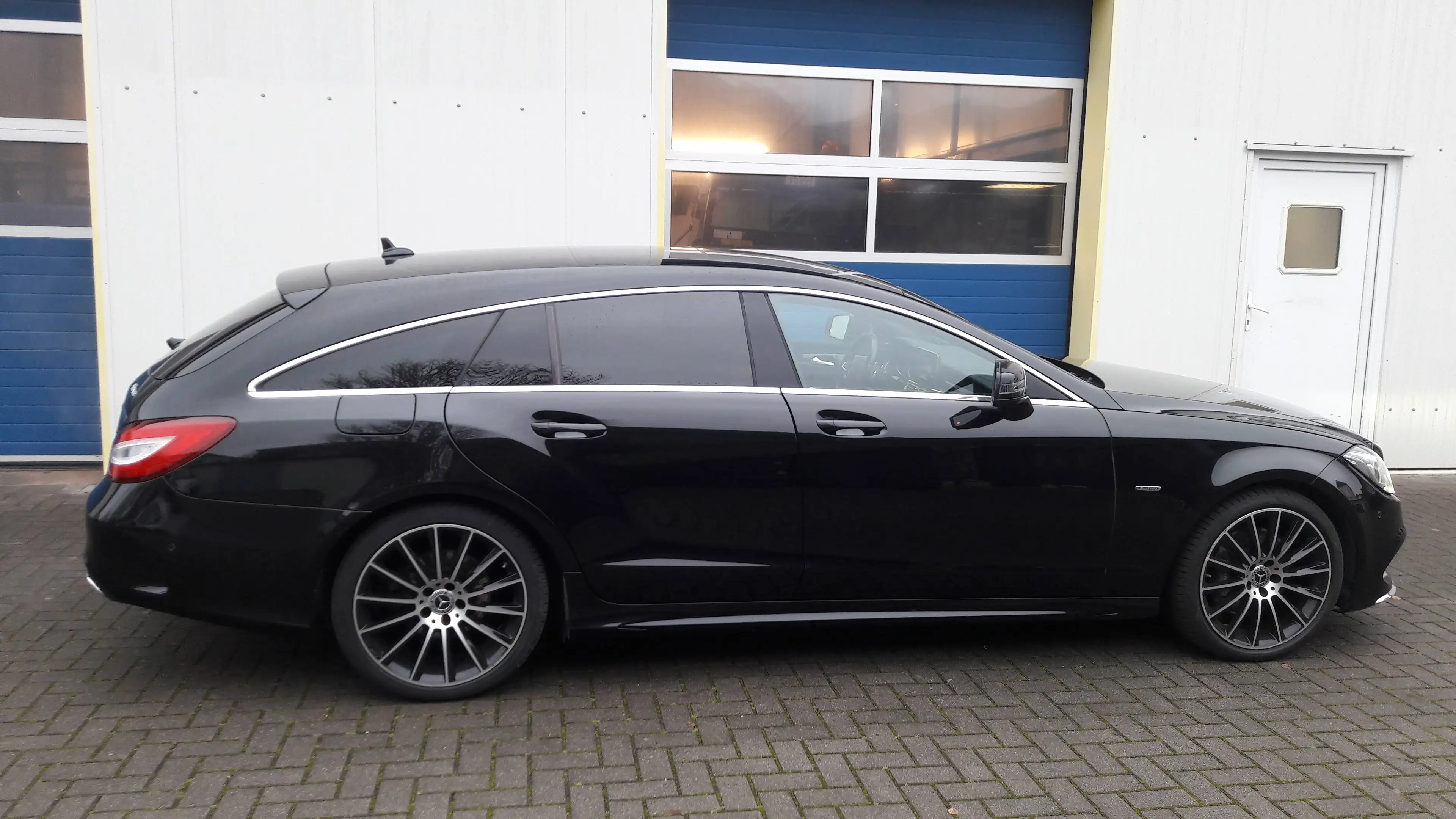 Mercedes-Benz CLS 350 CLS 350 Shooting Brake 350 4Matic *Final Edition * — photo 5