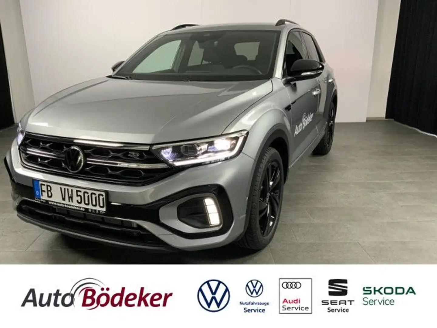 Volkswagen T-Roc 1.5 TSI DSG R-Line Black Style Bluetooth LED Silber - 1