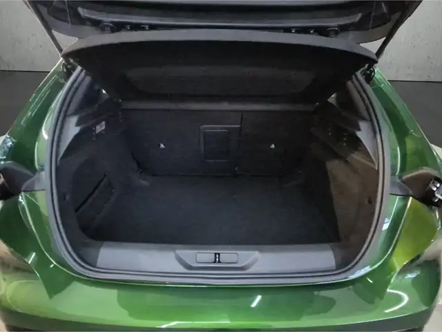 Peugeot 308 view 7
