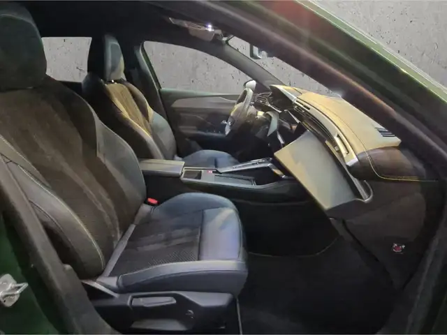 Peugeot 308 view 13