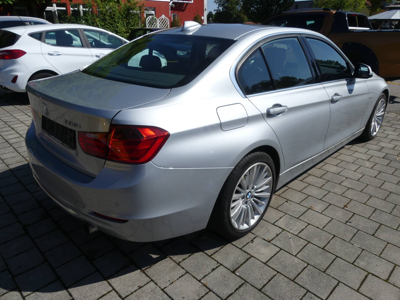 BMW 335 335 i Luxury 360 PS Kundenauftrag wg. Todesfall — photo 3