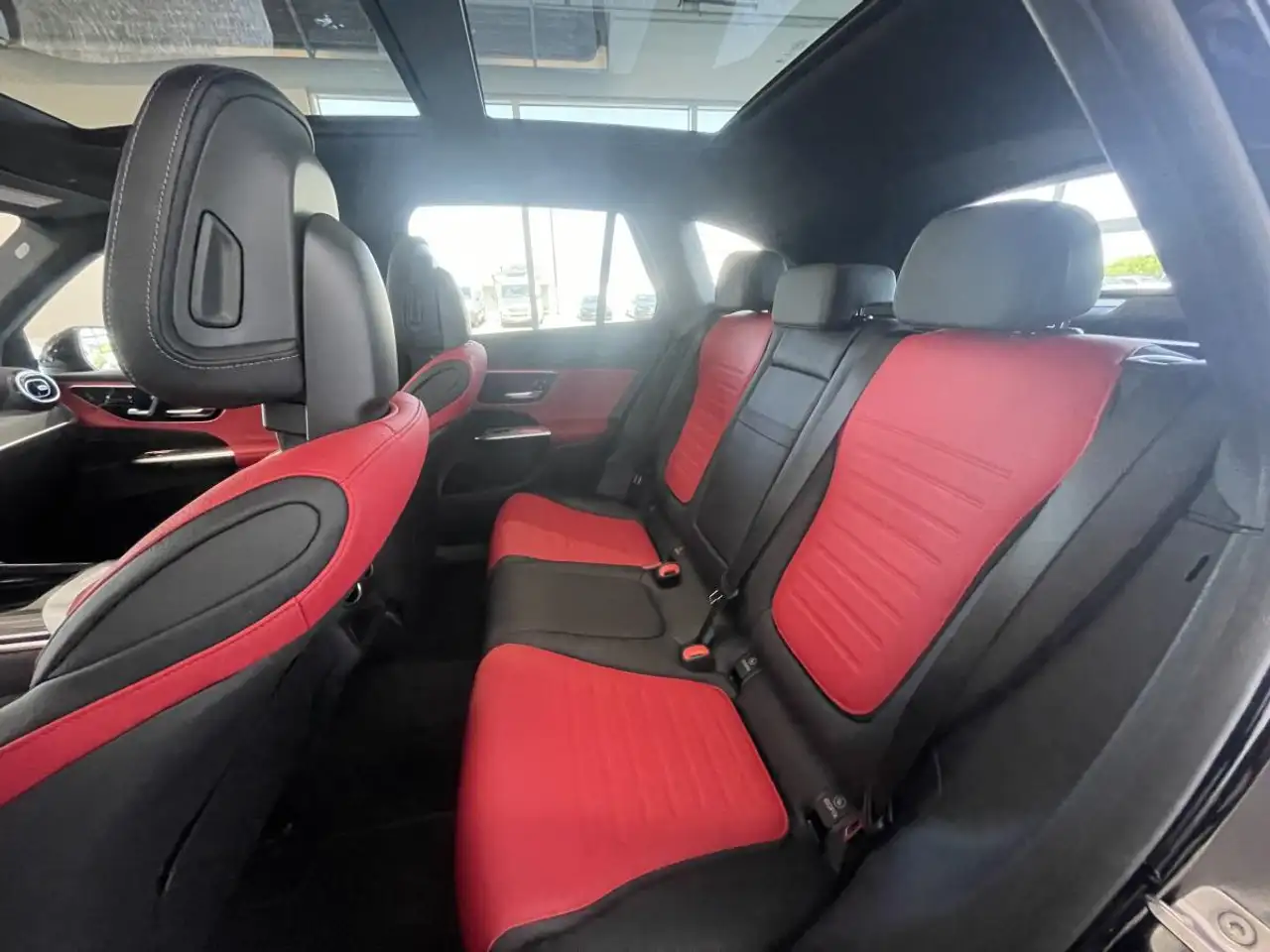 Mercedes-Benz GLC photo Mercedes-Benz GLC