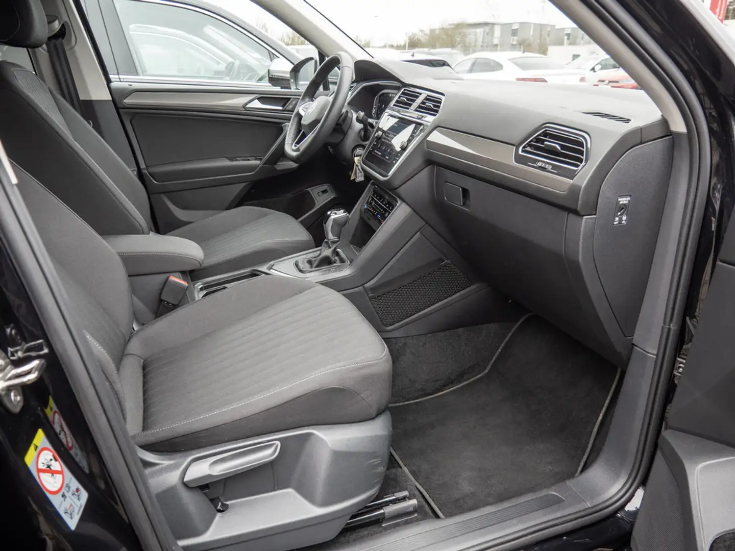 Volkswagen Tiguan Allspace 2.0 TDI Life ACC LED 7-SITZER Negro - 2