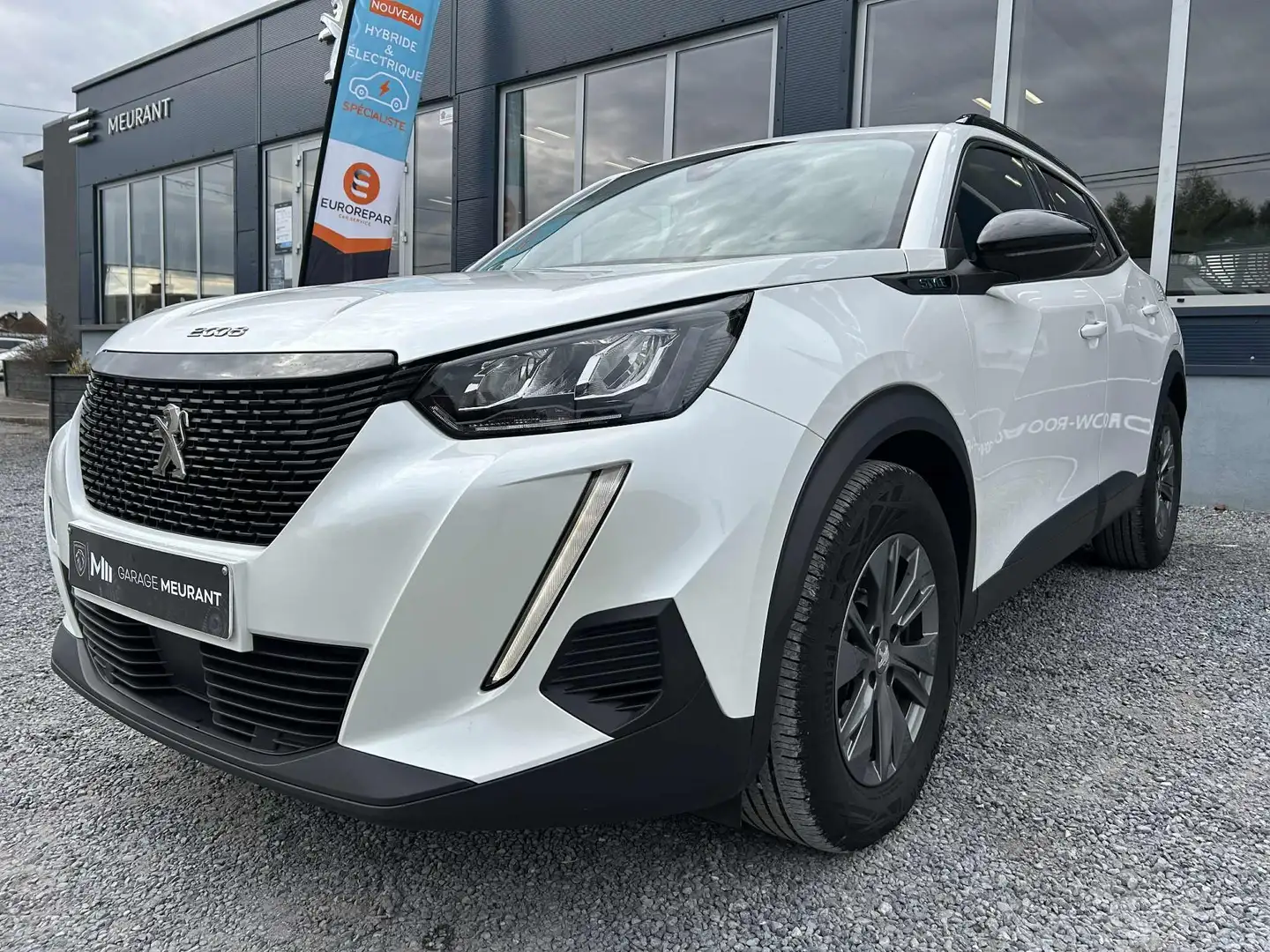 Peugeot 2008 2008 1.2 PureTech Style S Weiß - 2