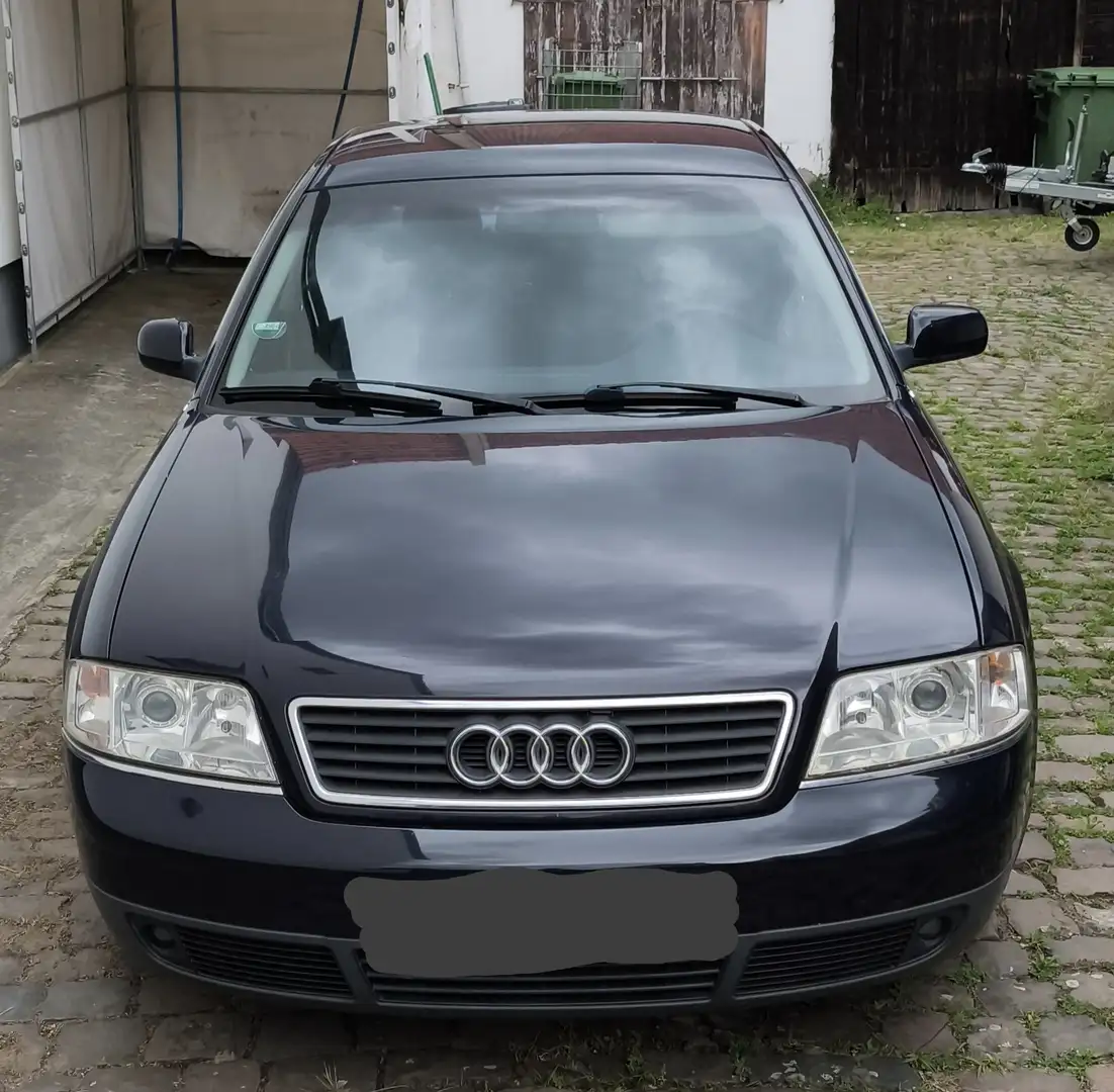 Audi A6 2.4 Blau - 1