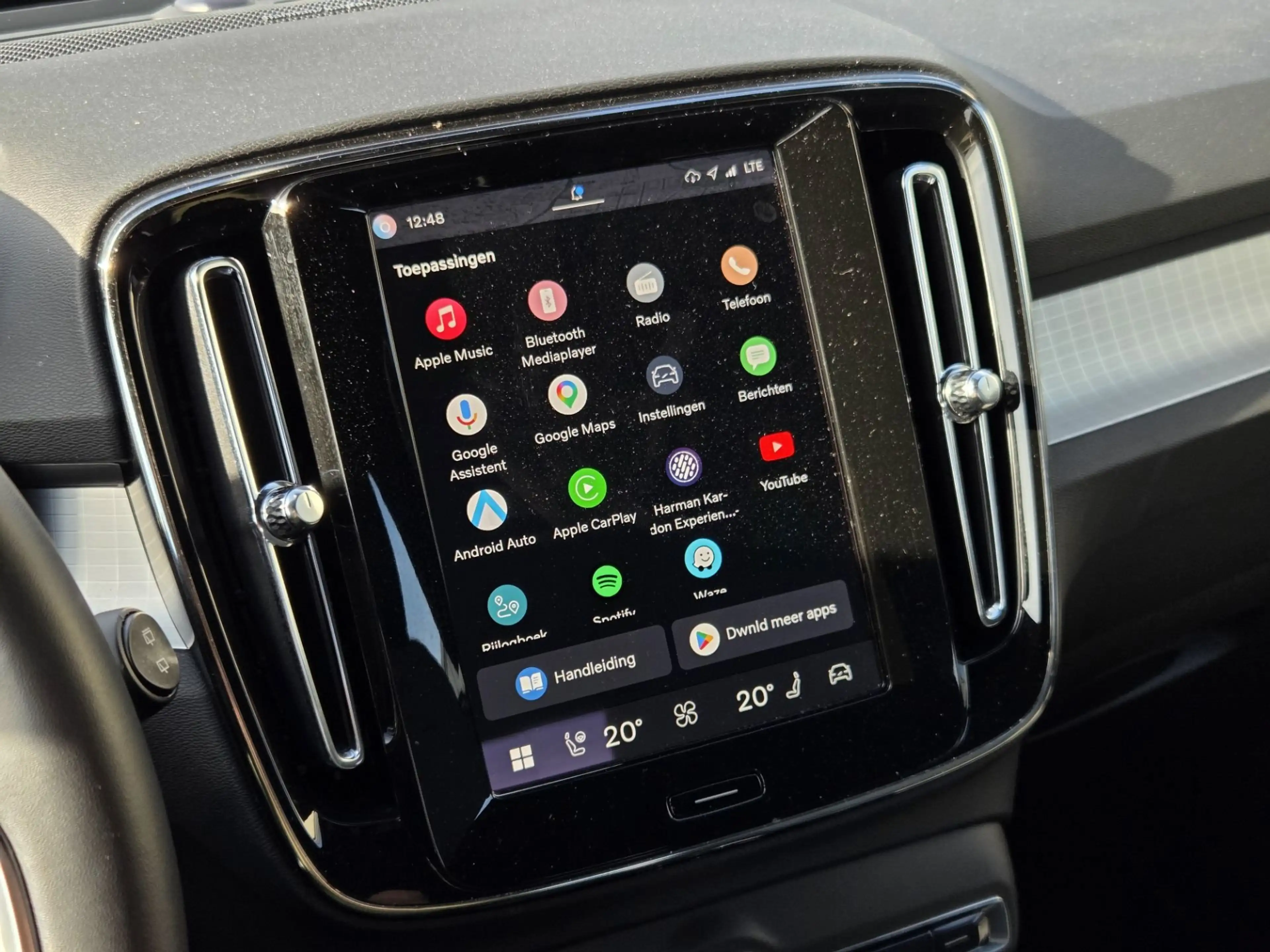 Volvo XC40 2.0 B4 Plus Dark | Achteruitrijcamera | Apple Carp — photo 14