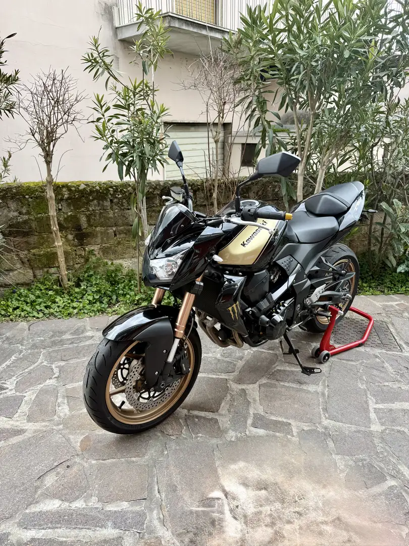 Kawasaki Z 750 R - 1