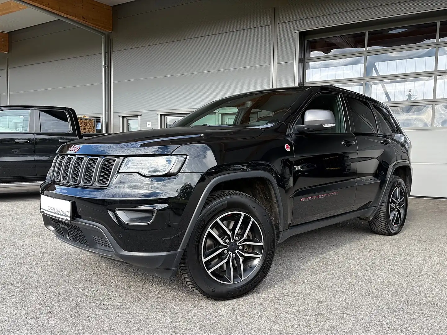 Jeep Grand Cherokee 3,0 V6 CRD Trailhawk Schwarz - 2