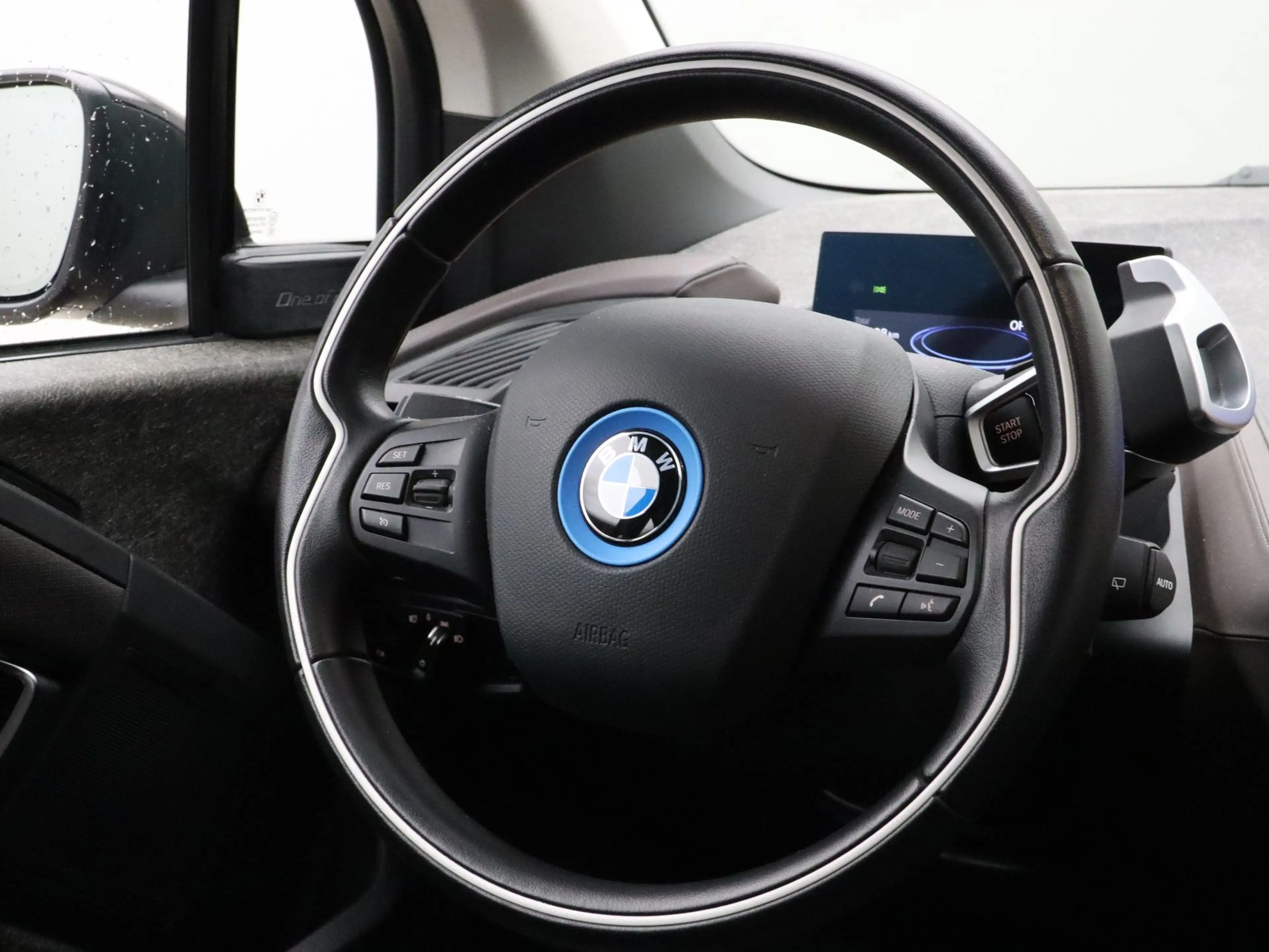 BMW i3 Unique Forever Edition 120Ah 42 kWh — photo 2