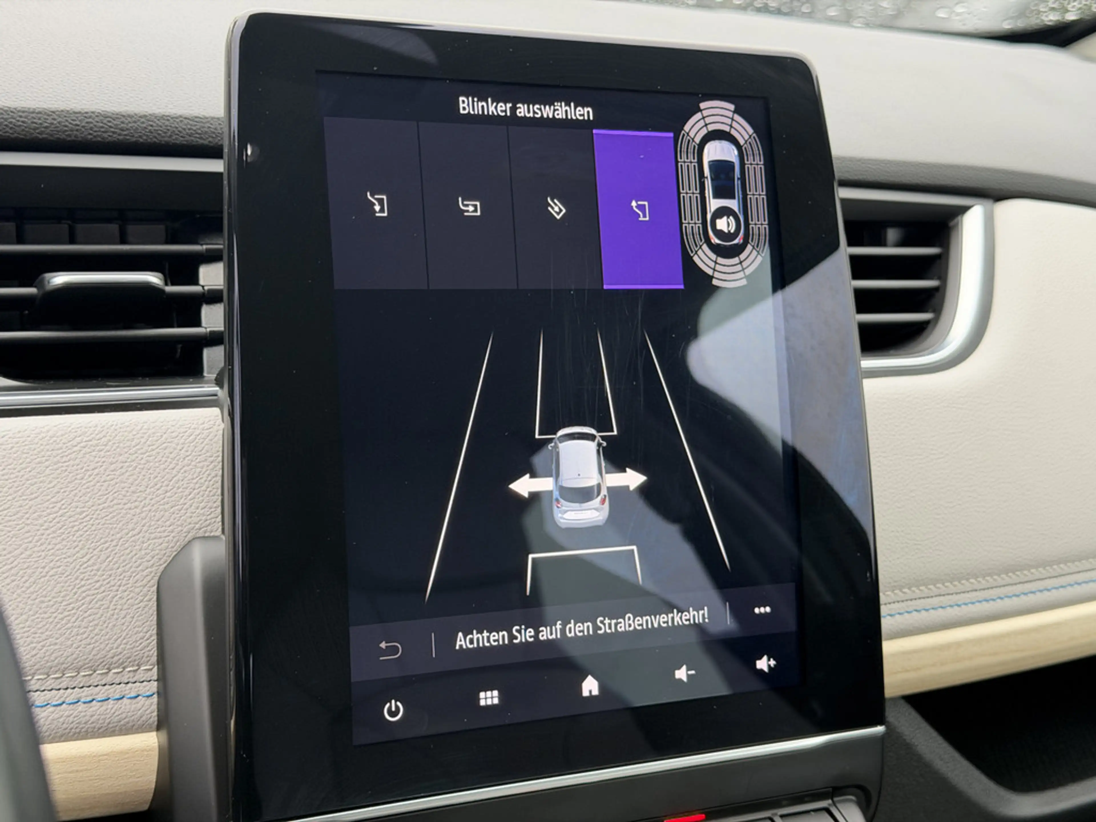 Renault ZOE Riviera R135 51kW — photo 9