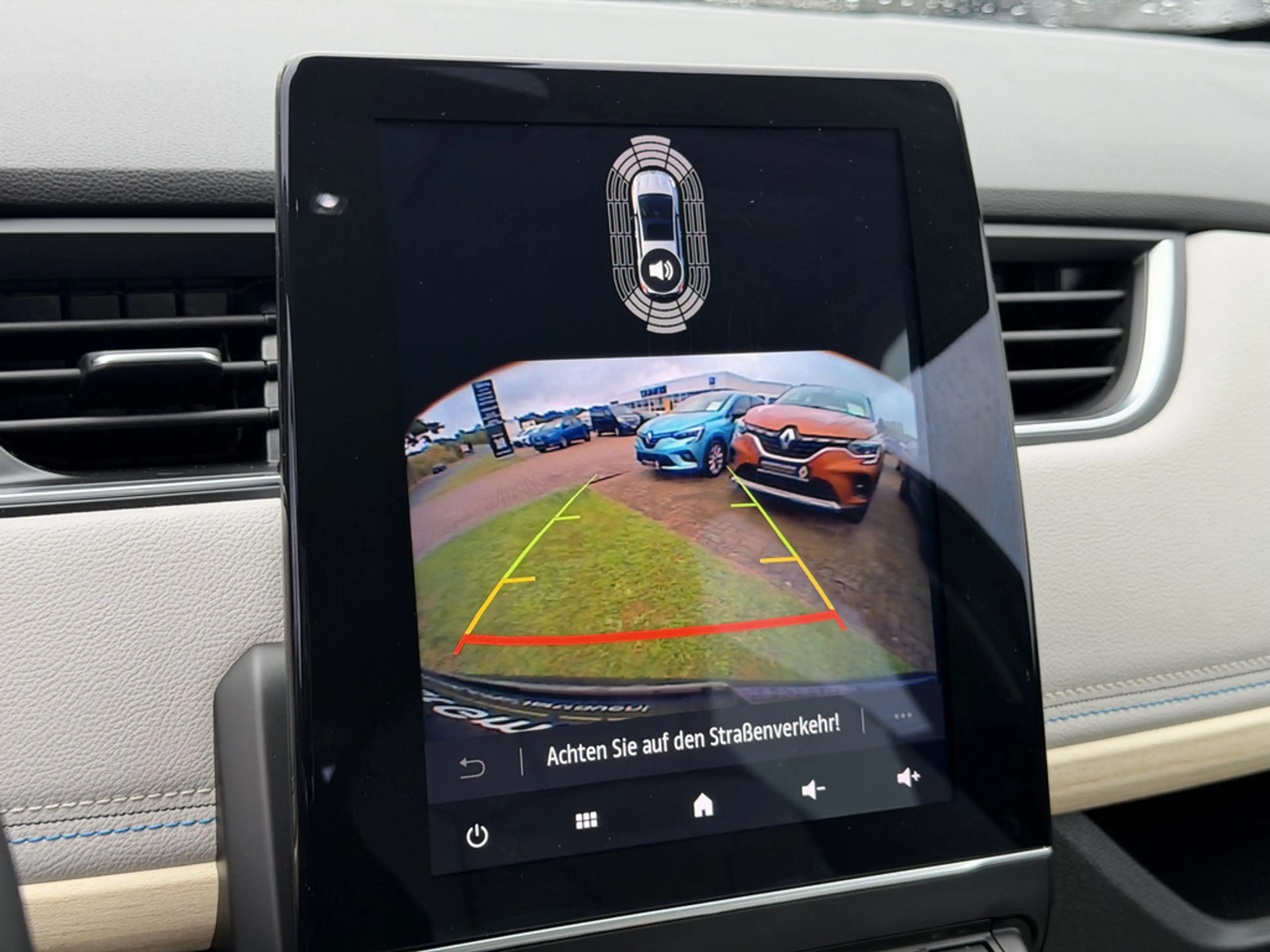 Renault ZOE Riviera R135 51kW — photo 10