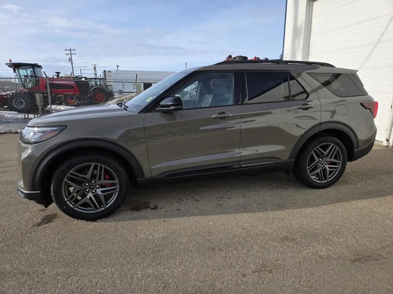 Ford Explorer снимка Ford Explorer