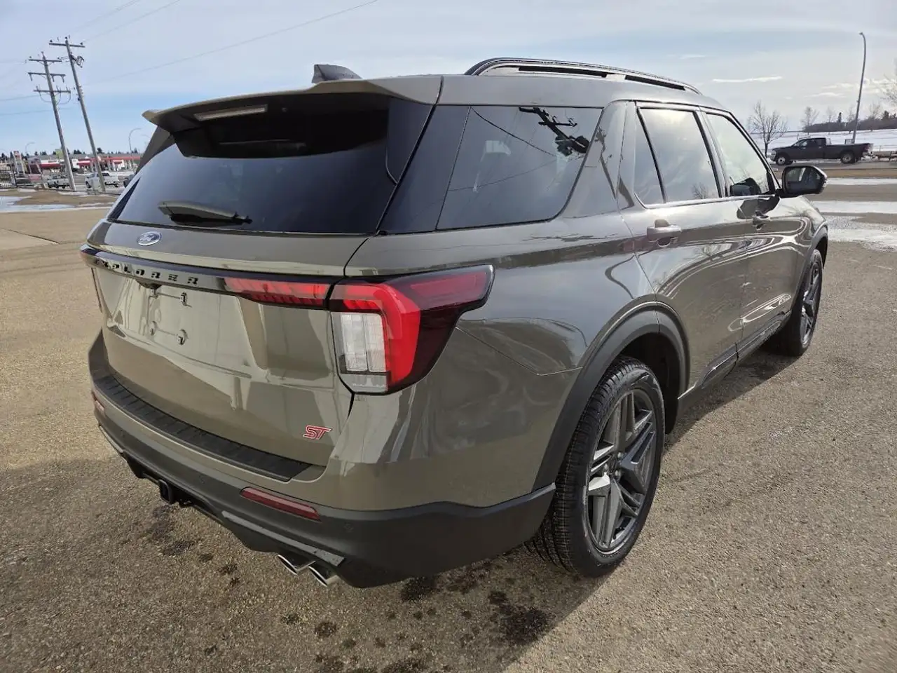 Ford Explorer снимка Ford Explorer