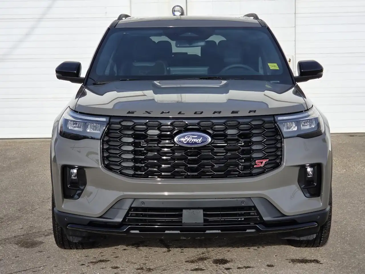 Ford Explorer снимка Ford Explorer
