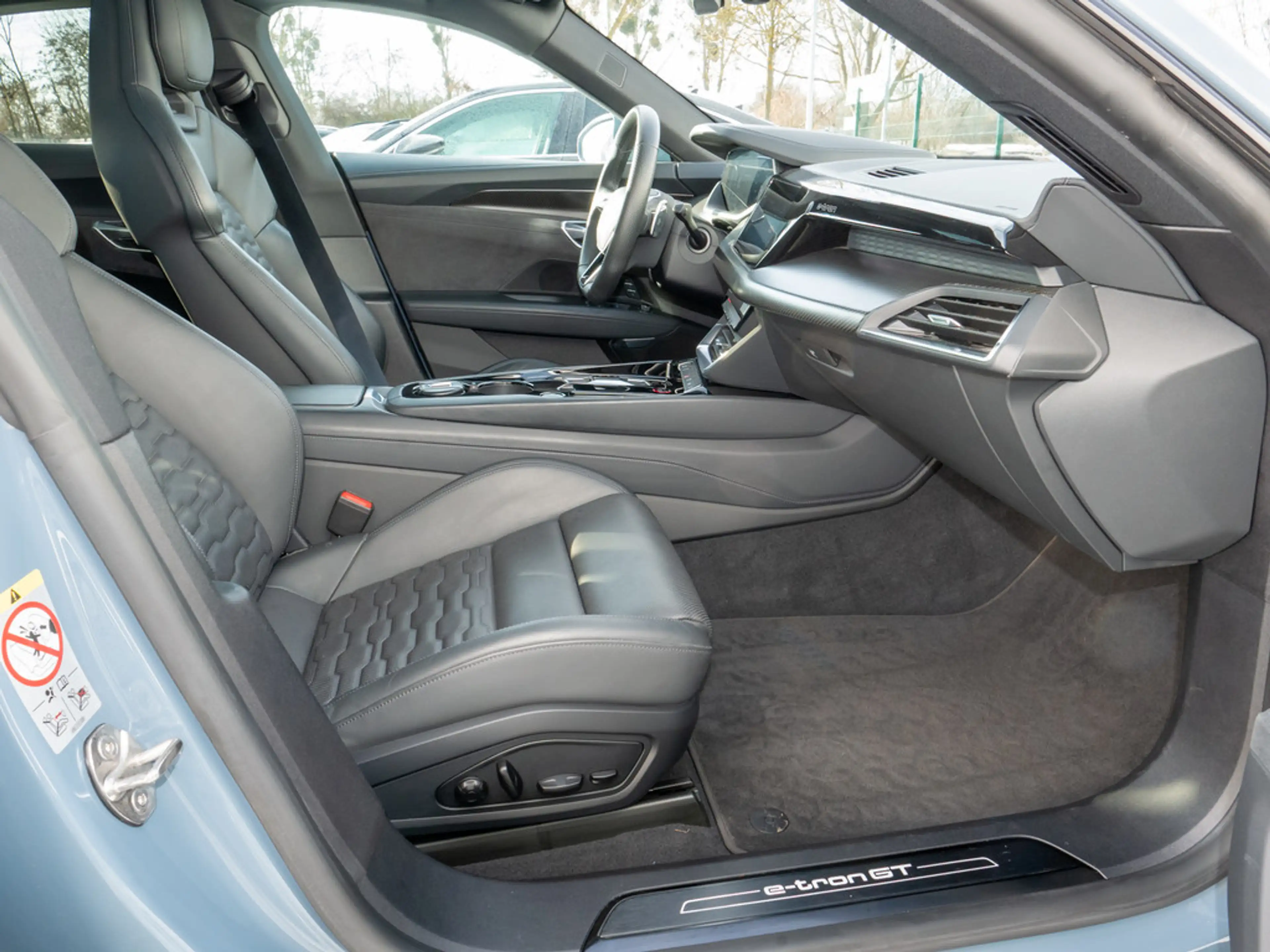 Audi e-tron GT quattro LASER 360° B&O PANO LUFT NA — photo 2