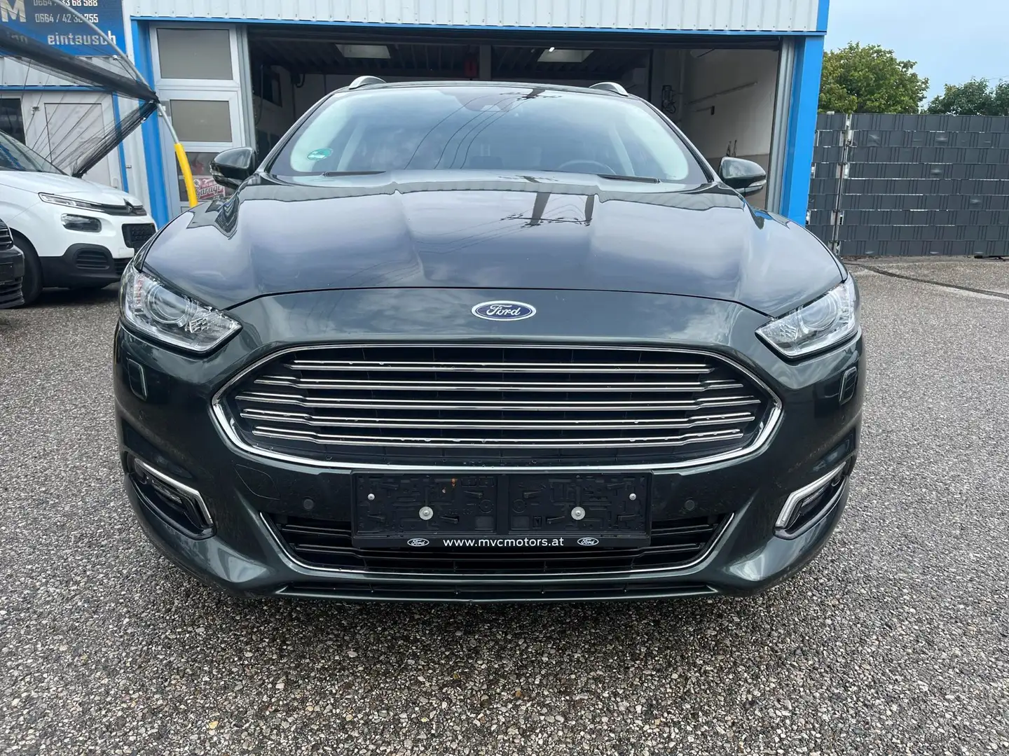 Ford Mondeo Traveller Titanium 2,0 TDCi Navi-Carplay-Kamera Grün - 2