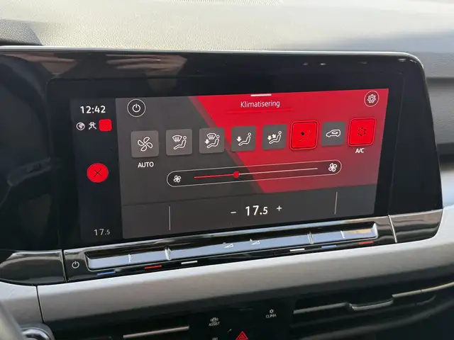 Volkswagen Golf view 24