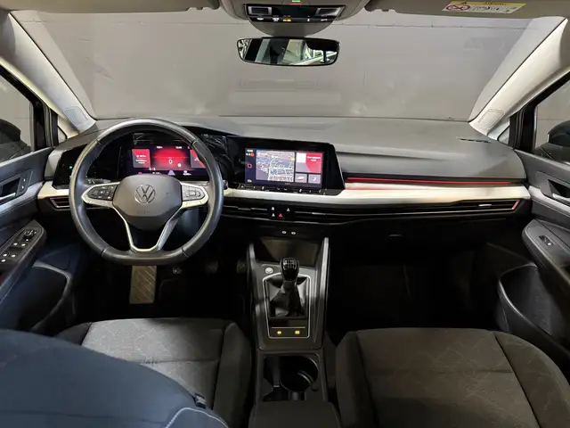 Volkswagen Golf view 2